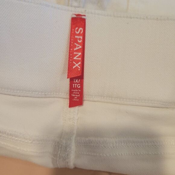 SPANX Pull On High Rise Distressed Ankle Jeans with Raw Cuffs White Size 1X - Picture 5 of 7